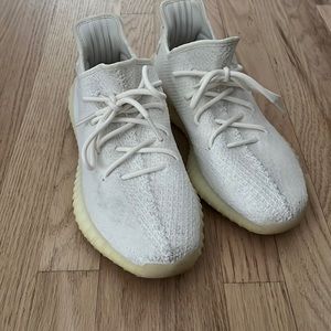 Yeezy 350 V2